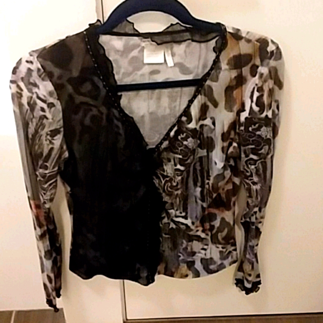 Alberto Makali Top